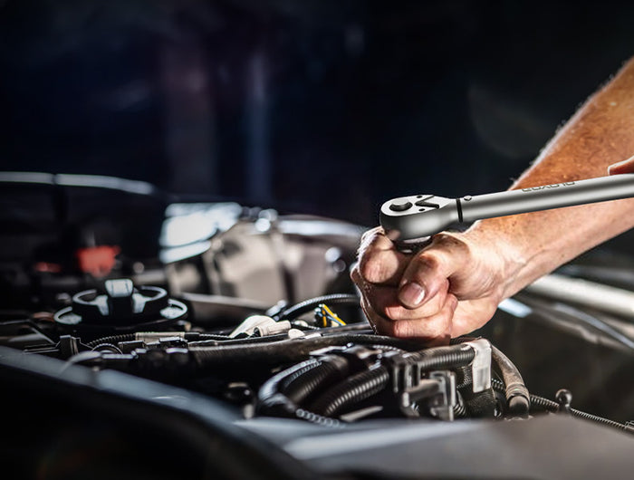 <h2>High-Precision<br/>Preset Torque Wrench</h2>